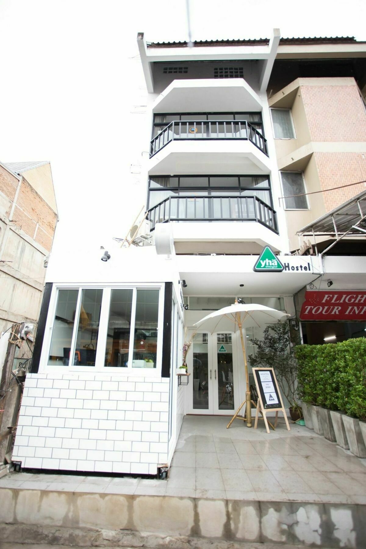 Yha Thapae Station Pansiyon Chiang Mai Dış mekan fotoğraf
